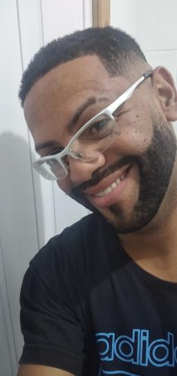 Profissional Anderson Luis Cruz